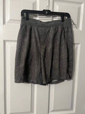 Lululemon L T.H.E. Short 9" Linerless Gravel Dust Asphalt Gray Active Shorts